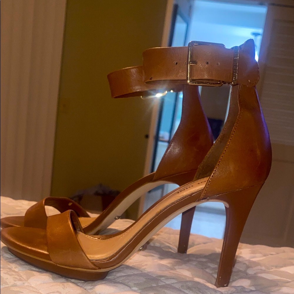 Gianni Bini strappy brown leather heels